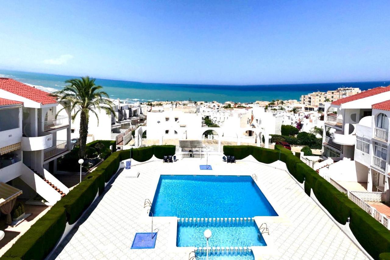 Apartment With Pool, Sea Views & Balcony Less Than 10Min Walk To La Mata Beach! Торевьиа Экстерьер фото