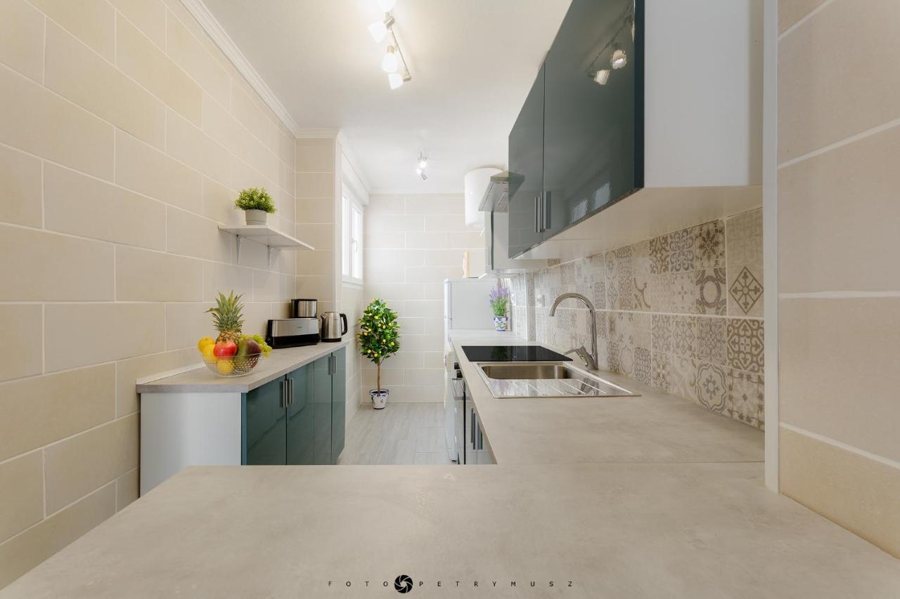Apartment With Pool, Sea Views & Balcony Less Than 10Min Walk To La Mata Beach! Торевьиа Экстерьер фото