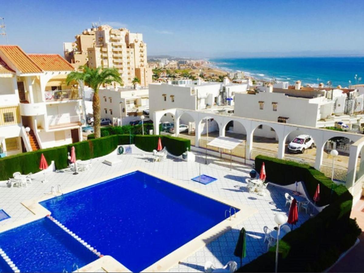 Apartment With Pool, Sea Views & Balcony Less Than 10Min Walk To La Mata Beach! Торевьиа Экстерьер фото